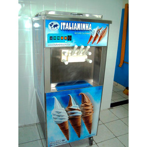 Maquina de sorvete italianinha